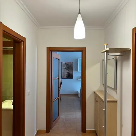 Downtown Apartamento Tirana
